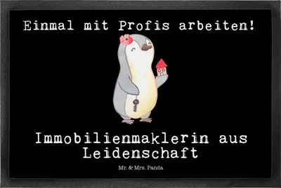 Produktbild von Mr. & Mrs. Panda Schmutzfangmatte Immobilienmaklerin Leidenschaft 50 x 75 cm - Schwarz - Geschenk, Türvorleger, Fussmatte, Immobilienkauffrau, Ausbildung, Bodenvorleger