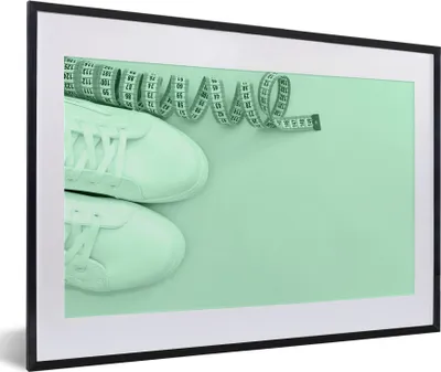 Produktbild von MuchoWow® MuchoWow® Gerahmtes Poster Mintgrüne Schuhe 60x40 cm - Poster mit zchwarzem Bilderrahmen - Schlafzimmer - Plakat in Rahmen - Drucken