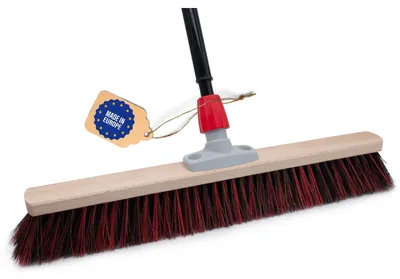 Produktbild von Novaliv Straßenbesen 60 cm I Besen mit Stiel ausziehbar I Arenga-Elaston schwarz-rot I Grob I Industriebesen Kehrbesen Gartenbesen Hofbesen