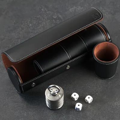 Produktbild von Schockbesteck Edelstahl mit Würfelbecher Set inkl. 4 Becher 20 Würfel zum schocken meiern jule mäxchen knobeln Schockset
