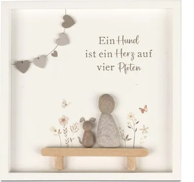 Produktbild von formano Deko Wandbild mit Spruch „Ein Hund ist ein Herz auf vier Pfoten“ Holz