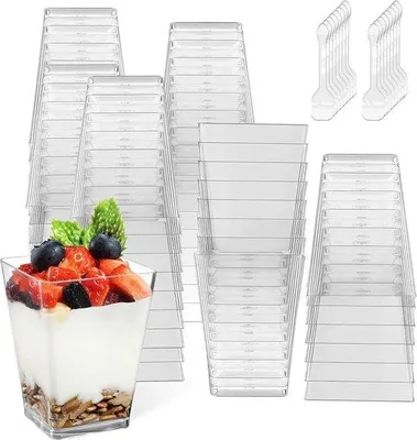 Produktbild von Plastik Dessertgläser 50er Set 240 ml herstellbare Dessertbecher mit Löffeln für Mousse Pudding Eis Sommerfest Feierabend