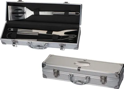 Produktbild von Grillkoffer aus Metall / mit Grillzange, Fleischwender und Grillgabel