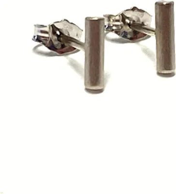Produktbild von handgefertigte Ohrstecker in champagnerfarbigem 585/- Weißgold matt