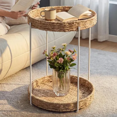 Produktbild von doporro Beistelltisch rund, Kleiner Tisch, Couchtisch rund mit 2 geflochtenen Ablagen aus natürlichem Papierseil für Wohnzimmer, Schlafzimmer und Balkon, Nachttisch 37 x 55 cm, Weiß Reglo-08