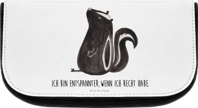 Produktbild von Mr. & Mrs. Panda Kosmetiktasche Stinktier Sitzen - Weiß - Geschenk, Stinki, Kulturtasche, klein, kosmetik organizer, Büro, Make-up, kosmetiktäschchen, Skunk, Spruch