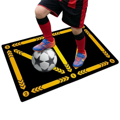 Produktbild von Fußball Trainingsmatte - 90x60 cm - Schwarz / Gelb - Training Kinder - Rutschfeste Matte für Ballkontrolle - Kickmatte - Techniktrainer