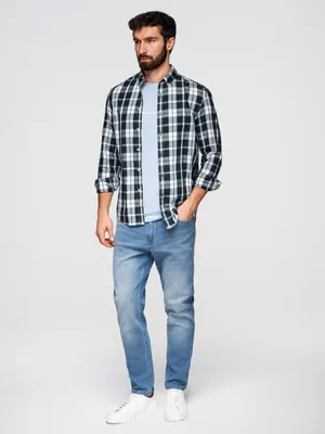 Produktbild von Herren-Carrot-Jeans mit abgetragenen Details - hellblau M