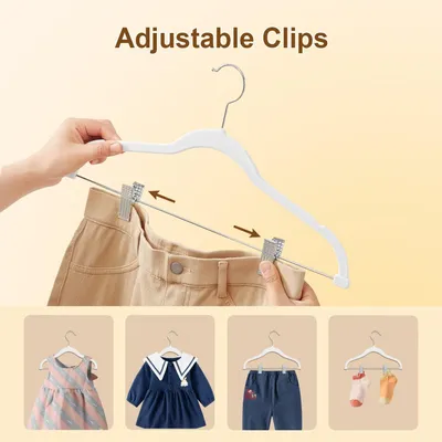 Immagine prodotto di Appendiabiti per bambini con clip 30 cm - 24 pezzi bianco, appendiabiti in velluto antiscivolo per bambini con gancio girevole a 360°