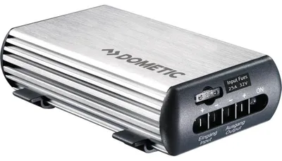 Imagen del producto de Dometic PerfectCharge DCDC 24, para uso interior, 24 V, 335 W, 12 V, convertidor DC1-a-DC2, 18 A