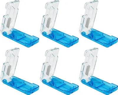 Produktbild von WELLGRO Tablettenschneider mit Metallklinge - Kunststoff - blau/transparent - 8 x 3,8 x 1,7 cm (LxBxH) - Menge wählbar, Stückzahl:6 Stück