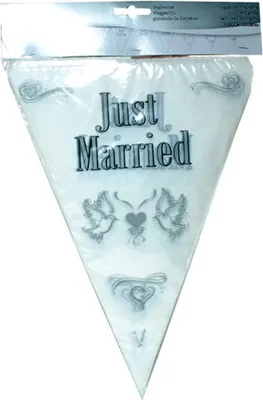 Produktbild von Wimpelkette 'Just married' 10 Meter