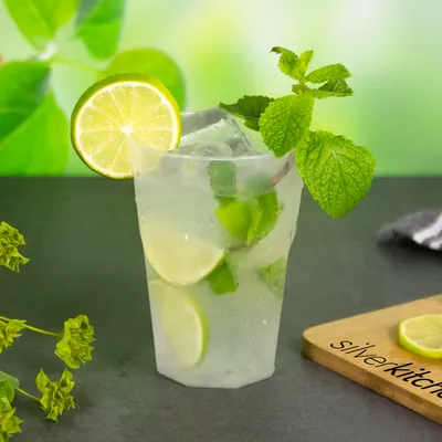 Produktbild von 100 Cocktail Becher aus Plastik, 300 ml, Wiederverwendbare Cocktailgläser, Transparent