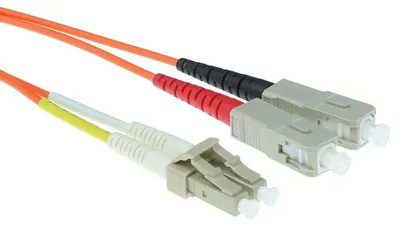 Immagine prodotto di ACT 15 metri LSZH Cavo patch in fibra multimodale 50/125 OM2 duplex con connettori LC e SC. Lc-sc 50/125 om2 duplex 15,0