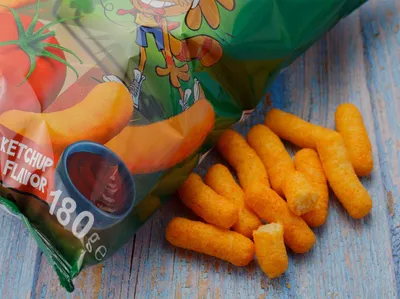 Produktbild von Ceeto- Pofak Käseflips mit Ketchup Aroma 180g
