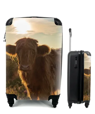 Produktbild von MuchoWow® Koffer Handgepäck Trolley Rollkoffer Kleine Reisekoffer mit 4 Rollen - Schottischer Highlander - Sonnenuntergang - Gras - Cabin Size < 55x40x23 cm & 55x40x20 cm - Fotokoffer - Kabinenkoffer - Boardgepäck - Reise-Box - Reisekoffer - Reisegepäck - Koffer mit Bild - Trolley für Kinder