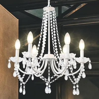 Produktbild von Kronleuchter Weiss, 6 Lichter Modern Höhenverstellbar Weiß Landhaus Kristall Pendelleuchte Vintage Metall Landhaus Beleuchtung für Wohnzimmer, Schlafzimmer
