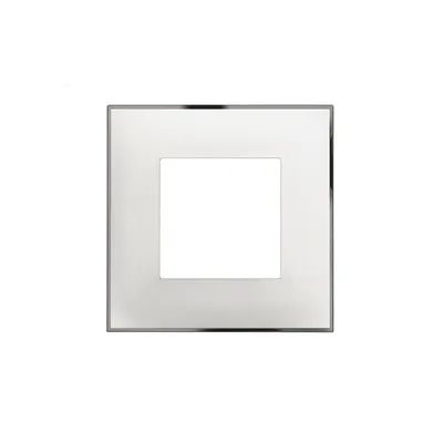 Obrázek produktu pro Jednotný rámeček CLASSIA LEGRAND - bílý s chromem