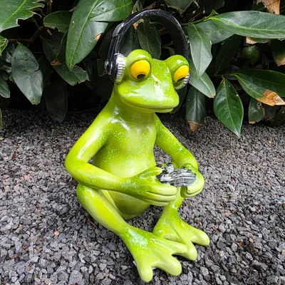 Produktbild von Gartenfigur Frosch Figur Gamer 18 cm