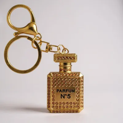 Produktbild von Schlüsselanhänger Flakon Parfum Design Parfum No. 5 | Kristalle | |Gelbgold | 4,5 x 2,9 cm