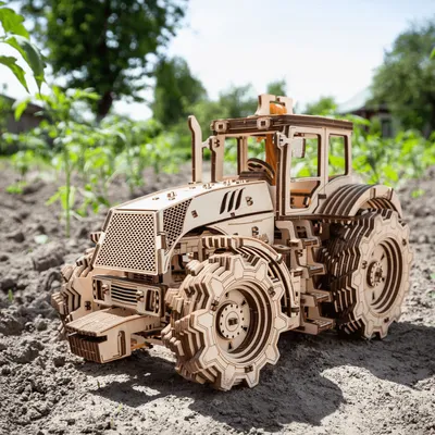Produktbild von Eco Wood Art Traktor, 357 Stück(e), Fahrzeuge