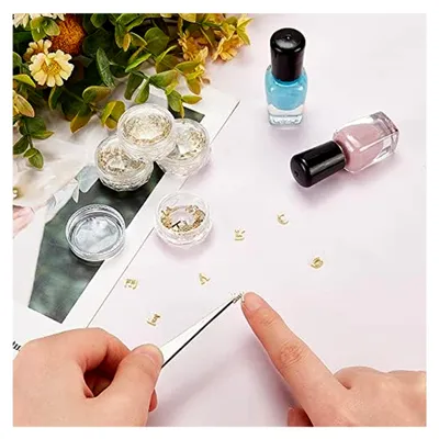 Produktbild von 104 Nail Art Buchstaben Anhänger Gold, Legierung Strass Harz, langlebig & farbbeständig