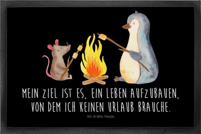 Produktbild von Mr. & Mrs. Panda Schmutzmatte Pinguin Lagerfeuer 50 x 75 cm - Schwarz - Geschenk, Job, Fussmatte, Marshmallows, Schmutzfangmatte, fußmatte, Sauberlaufmatte, Abtreter