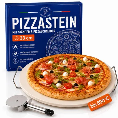 Produktbild von Pizzastein Ø 33 cm aus Cordierit mit Chromhalterung & Edelstahl-Pizzaschneider – Pizza Backstein für Backofen, Gas- & Holzkohlegrill