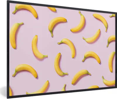 Produktbild von MuchoWow® Gerahmtes Poster Banane - Rosa - Pastell 90x60 cm - Poster mit Schwarzem Bilderrahmen Wandposter Rahmen Foto Bilder - Fotorahmen - Foto-Plakat