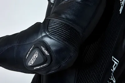 Zdjęcie produktu dla RST V4.1 EVO Kangaroo Combi CE z poduszką powietrzną dla mężczyzn - czarny