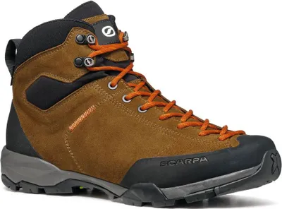 Mojito Hike GTX Wanderschuh von Scarpa in braun mit orangefarbenen Schnürsenkeln.