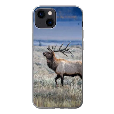 Produktbild von MuchoWow® Handyhülle Schutzhülle Hülle für iPhone 13 Hirsche - Elche - Gras Silikon Softcase Handy Hülle - Karteninhaber