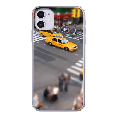 Produktbild von MuchoWow® Handyhülle Schutzhülle Hülle für iPhone 11 New York - Amerika - Taxi Silikon Softcase Handy Hülle - Handytasche