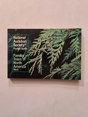 Image de Familiar Trees of North America