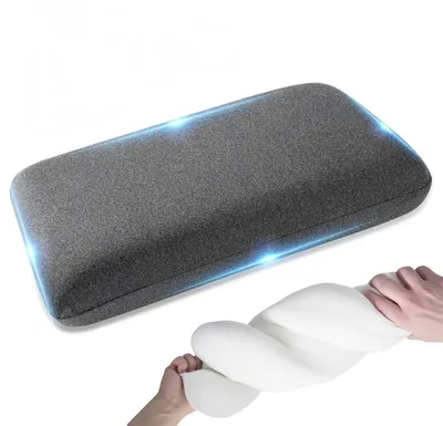 Produktbild von Ergonomisches Reisekissen aus Memory-Schaum mit Schlafmaske, grau