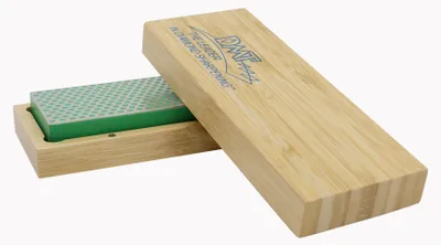 Produktbild von DMT Diamond Whetstone Diamant-Schleifstein 15 cm in Holzbox, Körnung Extrafein (W6E) – Einzelstein, 1 Stück, Wetzstein für Messer und Werkzeuge
