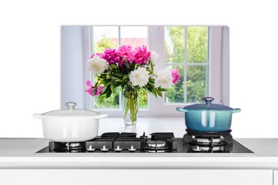 Obrázok produktu pre KitchenYeah® Kuchynský splashback - Kuchynský splashback - Ochrana steny sporáka a drezu - Kvety - Pivonky - Váza 70x50 - Alu-Dibond (alternatíva skleneného splashbacku) - Tepelne odolný - Splashback na sporák