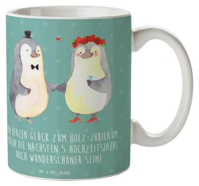 Produktbild von Mr. & Mrs. Panda Tasse 5. Hochzeitstag Holzhochzeit - Meeresbrise - Geschenk, Feier, Becher, Pott, handgefertigt, Geschenke, Teetasse, haferl, gemeinsam, Heiraten, Heirat