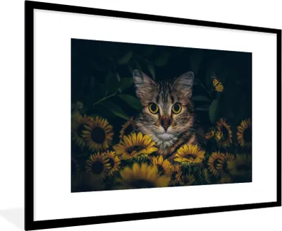 Produktbild von MuchoWow® Gerahmtes Poster Katze - Gelb - Blumen - Botanisch 90x60 cm - Poster mit Schwarzem Bilderrahmen Wandposter Rahmen Foto Bilder - Wanddekoration - Fotos