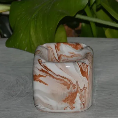 Obrázok produktu pre Dymotesný popolník Cube mramorovaná hnedá, sivá a biela