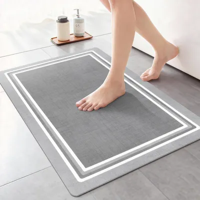 Immagine prodotto di Tappetino da bagno antiscivolo, ad asciugatura rapida, color grigio chiaro, dimensioni 60 x 150 cm