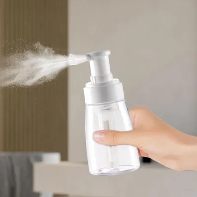 Produktbild von 2 x 140 ml Sprühflaschen für Friseurpulver – ideal für leichtes Haarstyling und unterwegs