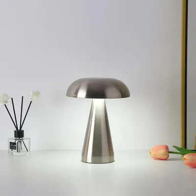 Produktbild von LED-Pilzlampe, tragbare Metall-Schreibtischlampe,USB-Aufladung Nachttischlampe,  dreifarbiges Touch-Kabellos Dimmen, Augenschutz-Nachtlicht, Silber