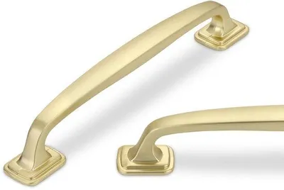 Obrázek produktu pro Sada 6 úchytek Unyqoos®, rozteč otvorů 128 mm, kartáčovaná mosaz, zinková slitina, pro skříně a zásuvky, včetně 12 šroubů