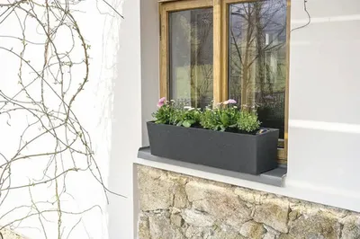 Obrázek produktu pro Samozavlažovací truhlík Supreme stone 75 cm antracit