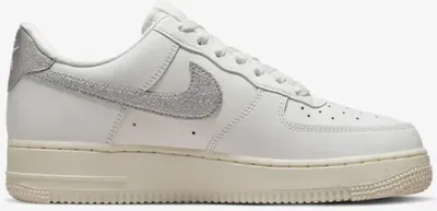 Produktbild von Nike Air Force 1 '07 Summit White Sail White Metallic Silver - EU 36