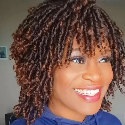 Produktbild von Lockige Dreadlock-Perücke für Damen – Kurze, lockige Afro-Perücke aus synthetischen Fasern – Schwarz bis Braun