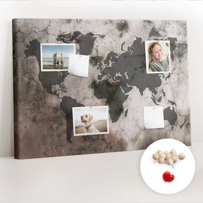 Produktbild von Korkwand mit Stecknadeln – Schwarzes Brett mit Stecknadeln für Fotos und Notizen – 100x70 cm – 100 Holz-Stecknadeln – Weltkarte