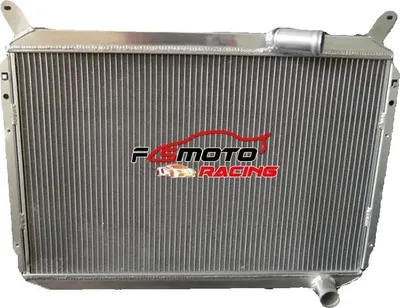 Immagine prodotto di Radiatore in alluminio, dimensioni interne 646,88 mm x 413 mm x 52 mm, dimensioni totali 685 mm x 490 mm x 70 mm, diametro ingresso/uscita 40 mm, compatibilità Nissan 300ZX 1984-1989, potenza di raffreddamento migliorata del 30%.