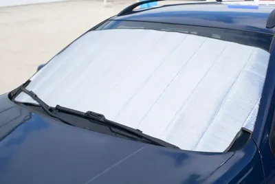 Produktbild von 2-in-1 Thermo-Autofensterabdeckung - universelle Wärmedämmmatte fürs Auto